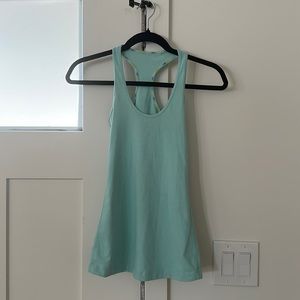 Lululemon Nulu Tank